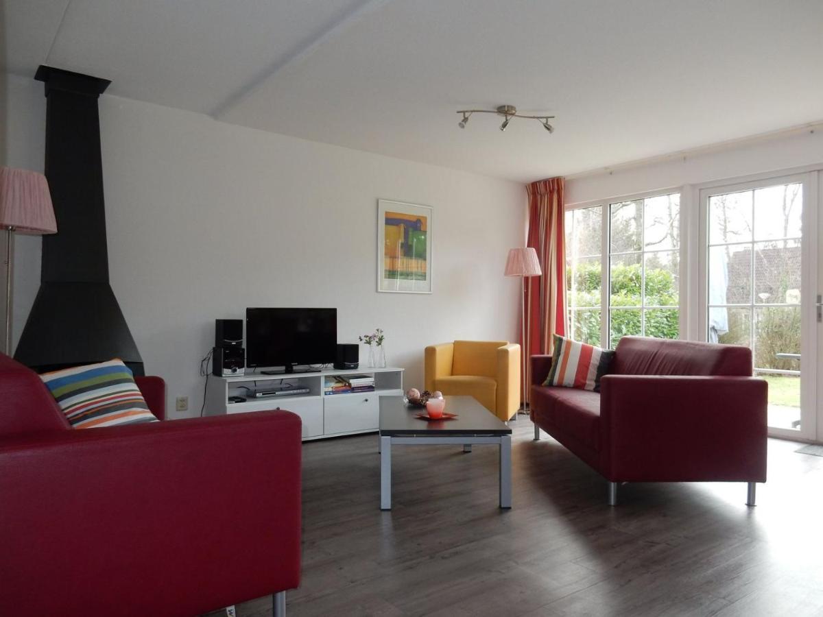 Bungalow - 6 Personen Gelegen In De Nabije Omgeving Van Avonturenpark Hellendoorn En De Prachtige Sallandse Heuvelrug En Eelerberg Exterior foto