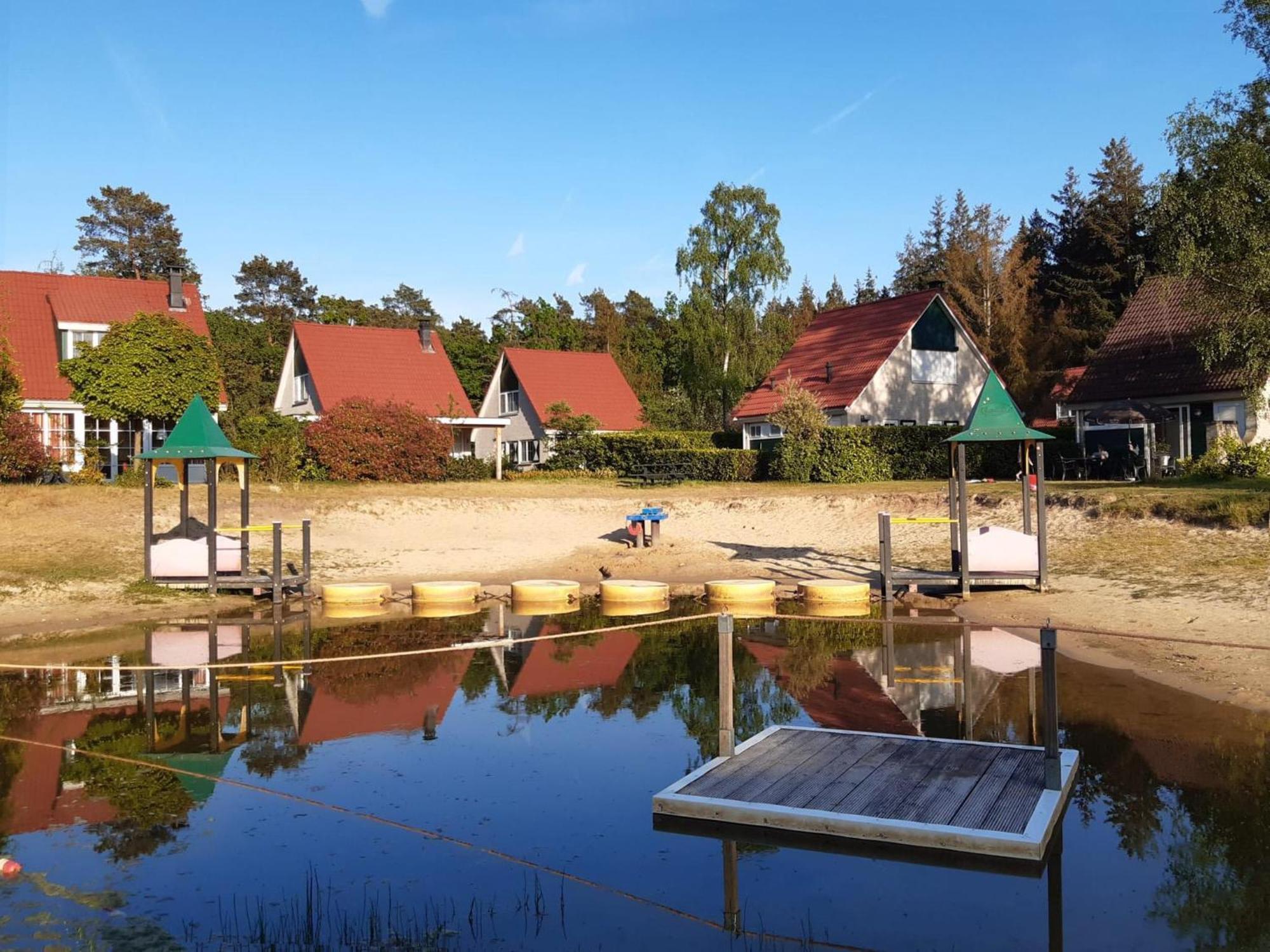 Bungalow - 6 Personen Gelegen In De Nabije Omgeving Van Avonturenpark Hellendoorn En De Prachtige Sallandse Heuvelrug En Eelerberg Exterior foto